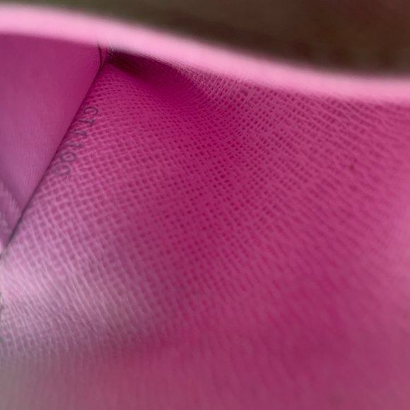 Authentic Louis Vuitton White Multicolor Key Case - Picture 15 of 16